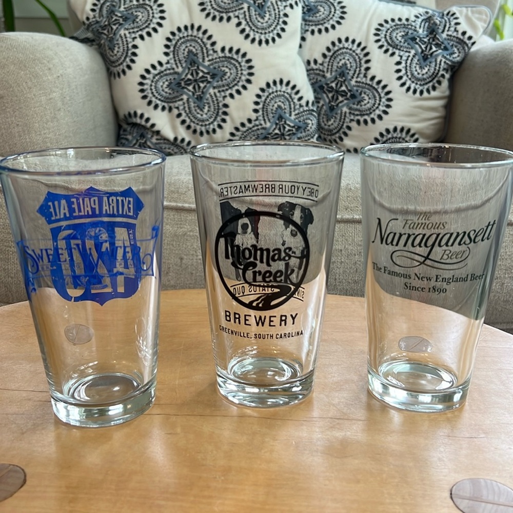 Set of 3 beer glasses